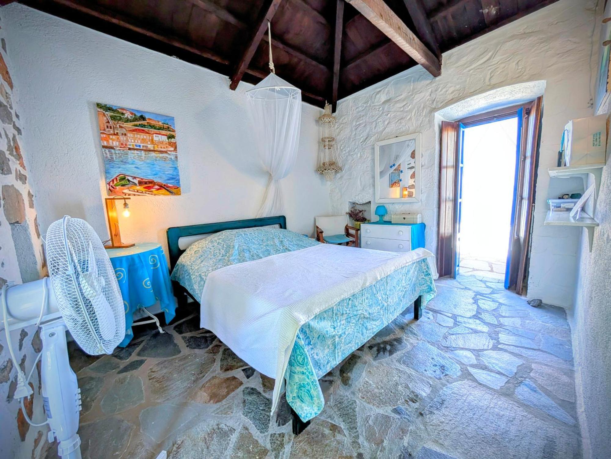 Blue Horizon Villa Hydra  Exterior photo